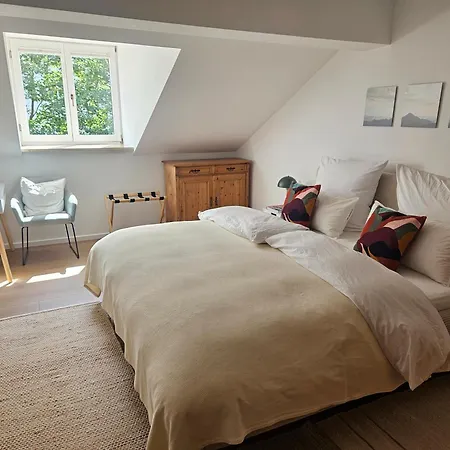 Appartement Toelzblick - Wohnen Ueber Den Daechern Von Toelz Bad Tölz